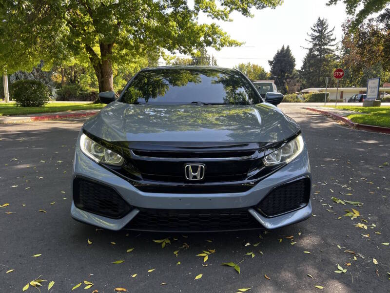 honda civic hatchback 2018 SHHFK7H24JU431042 image honda civic hatchback 2018 SHHFK7H24JU431042 image
